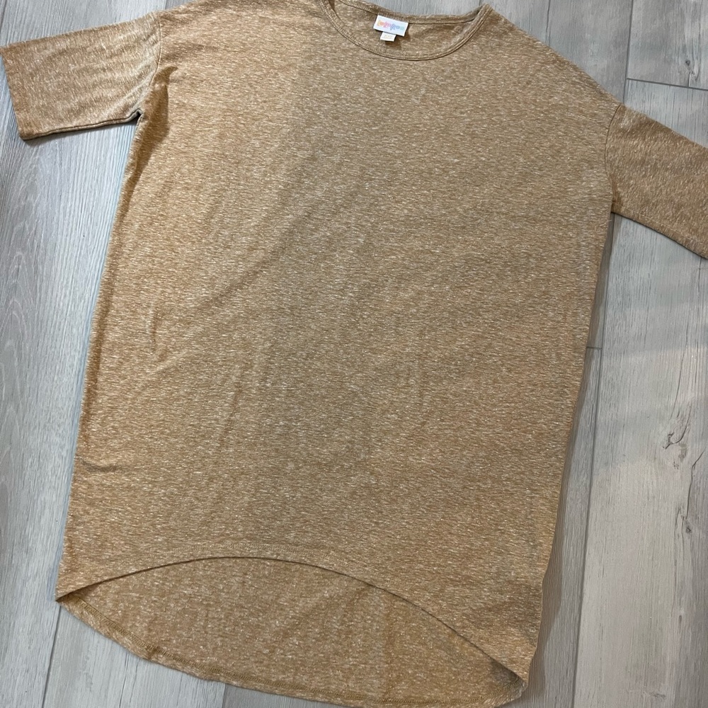 EUC Lularoe Irma top
